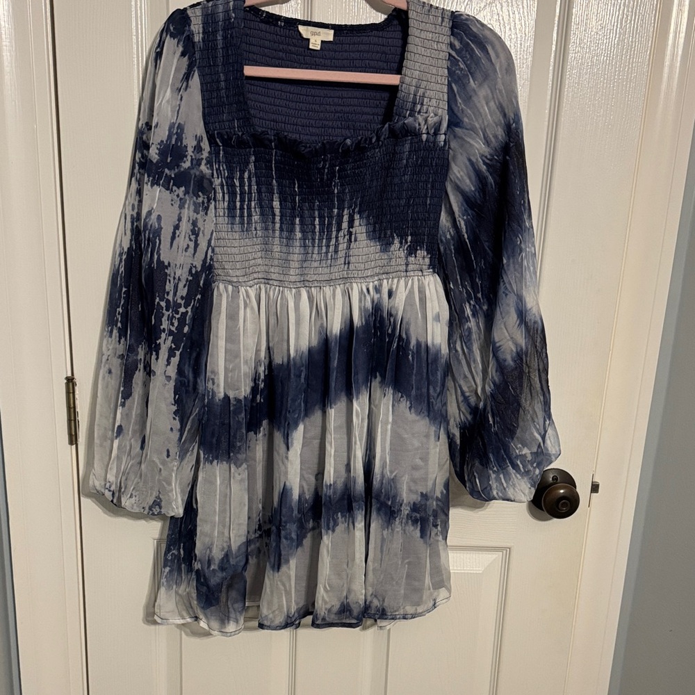 g.p.d. Navy and White Women's Smocked Mini Dress with long flowy sleeves. Size S